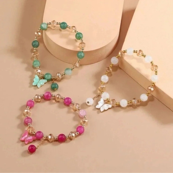 Beaded Butterfly Pendant Bracelet - Picture 3 of 3